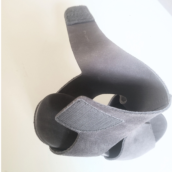 Pedro Garcia Grey Suede Peep Toe Slingback Velcro Platform Wedge Sandal 7.5 - Picture 7 of 13